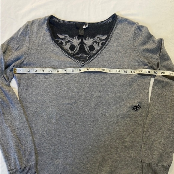 Fox Gray V-Neck Sweater Classic Knit Design - Picture 6 of 10